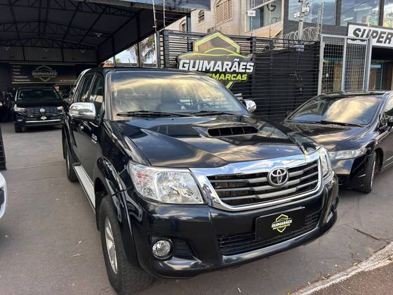 TOYOTA HILUX 3.0 SRV 4X4 CD 16V TURBO INTERCOOLER DIESEL 4P AUTOMÁTICO TOYOTA HILUX 3.0 SRV 4X4 CD 16V TURBO INTERCOOLER DIESEL 4P AUTOMÁTICO
